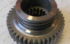 Шестерня КПП делителя передач (Z=42, z=18, 17 шл.) JS180-1707030