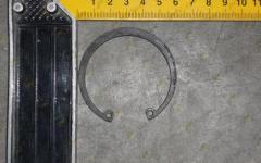 Кольцо стопорное на крестовину d=57 HOWO 99100310705