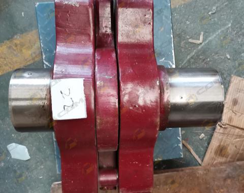 Вал вибратора в сборе левый CDM520A6 LG522A.30.01.04